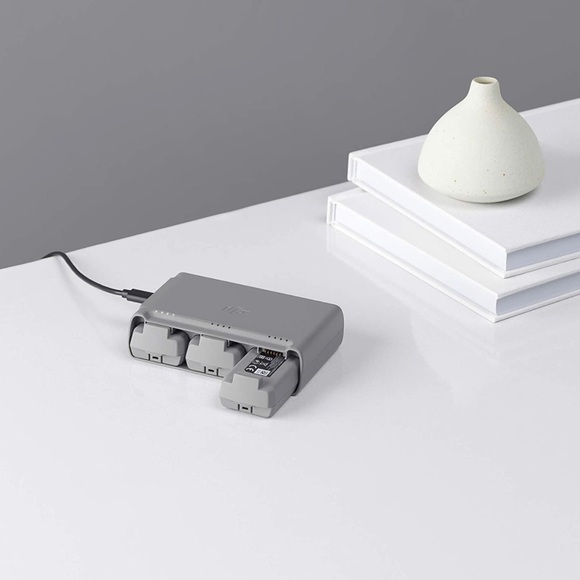 DJI Mini 2 Two-Way Charging Hub - Picture 2 of 6